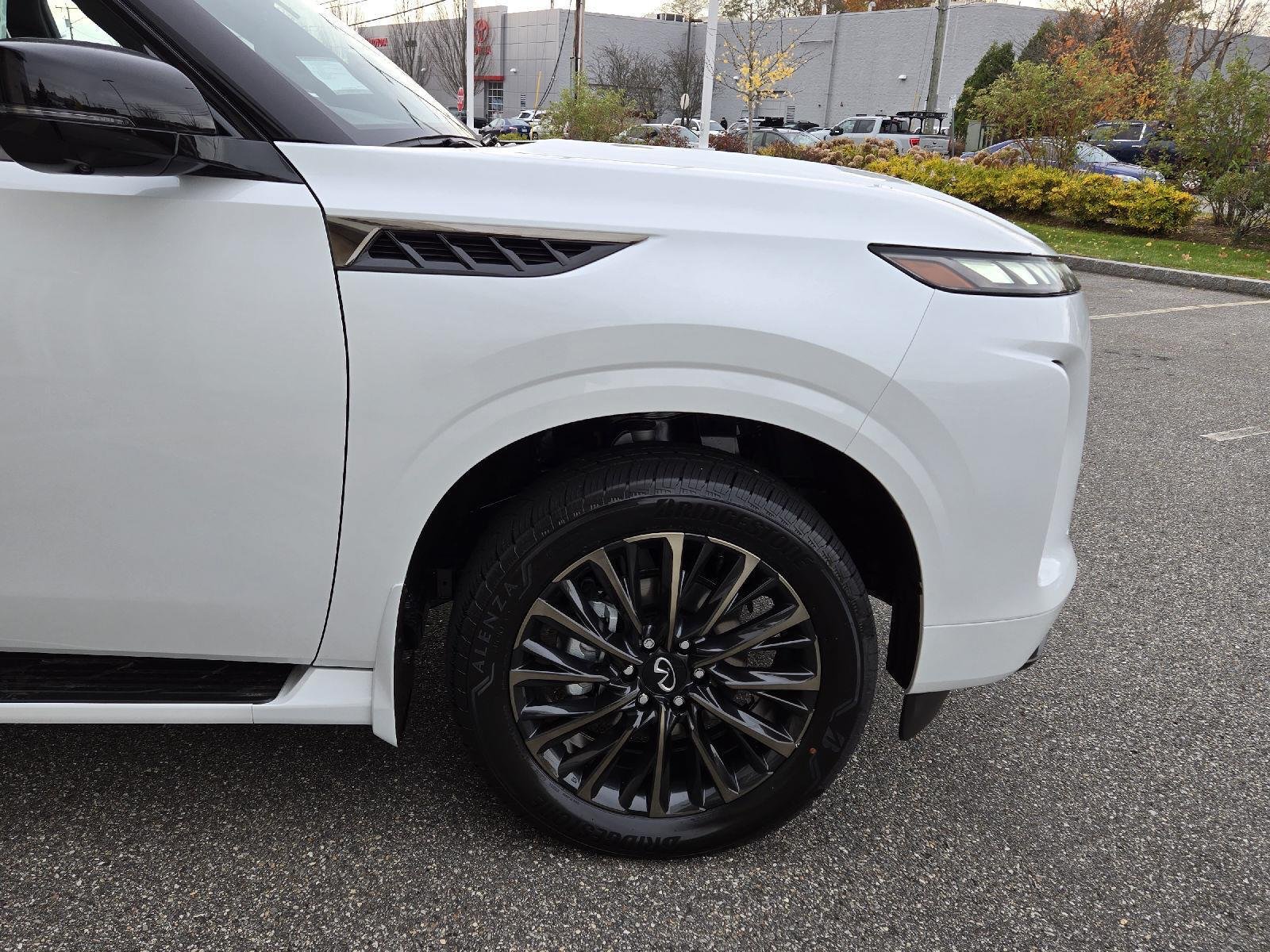 2026 INFINITI QX80 Autograph - Photo 15