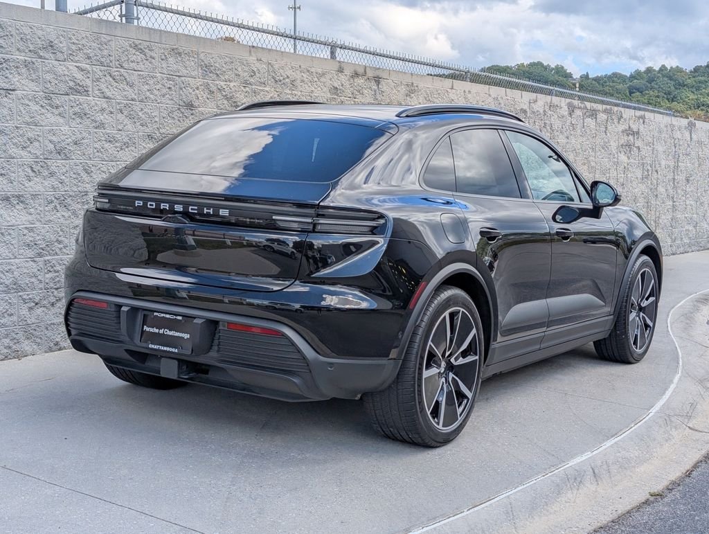 Used 2025 Black Porsche  image 7