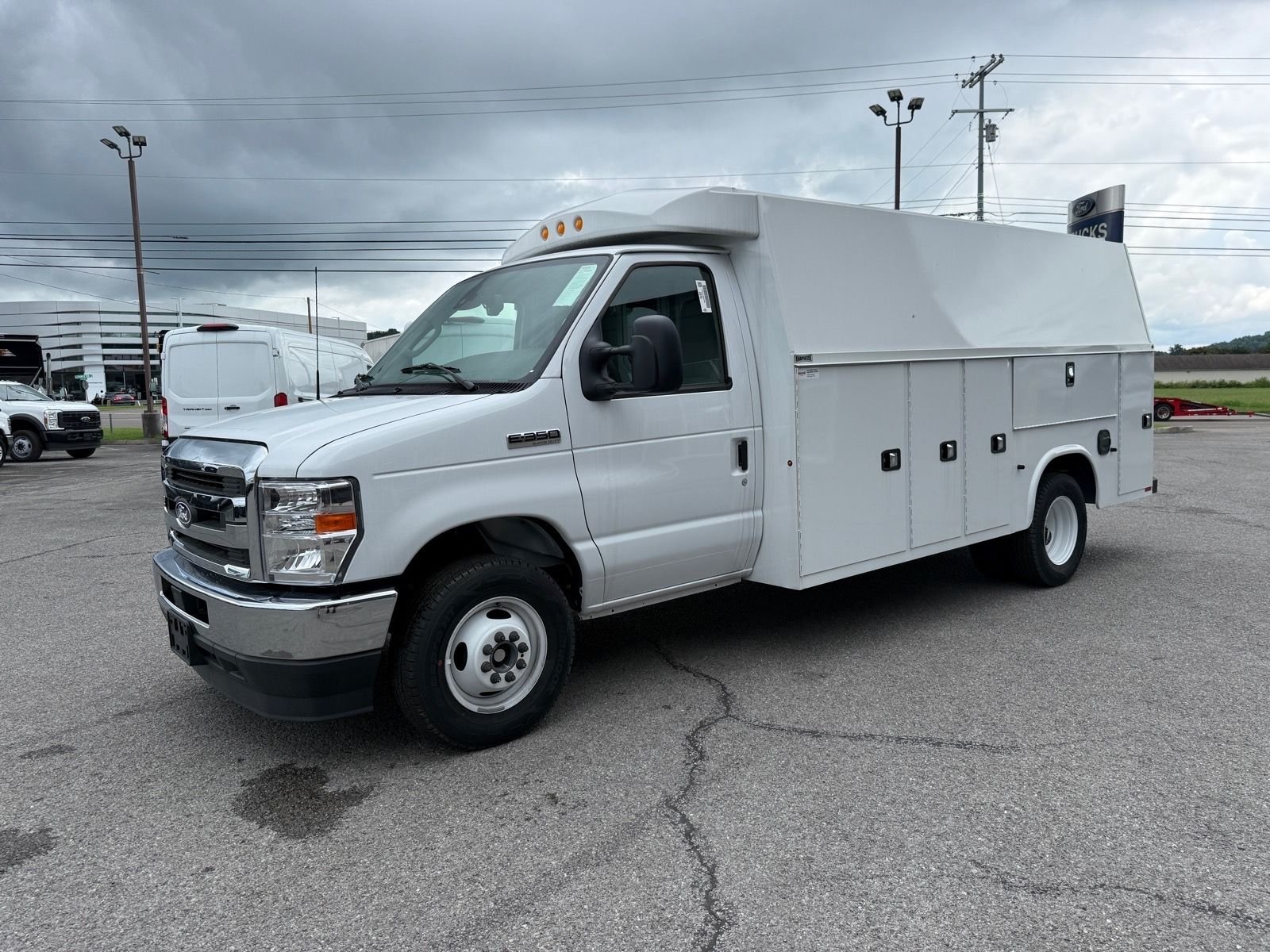 2026 Ford E-Series Cutaway Base - Photo 7