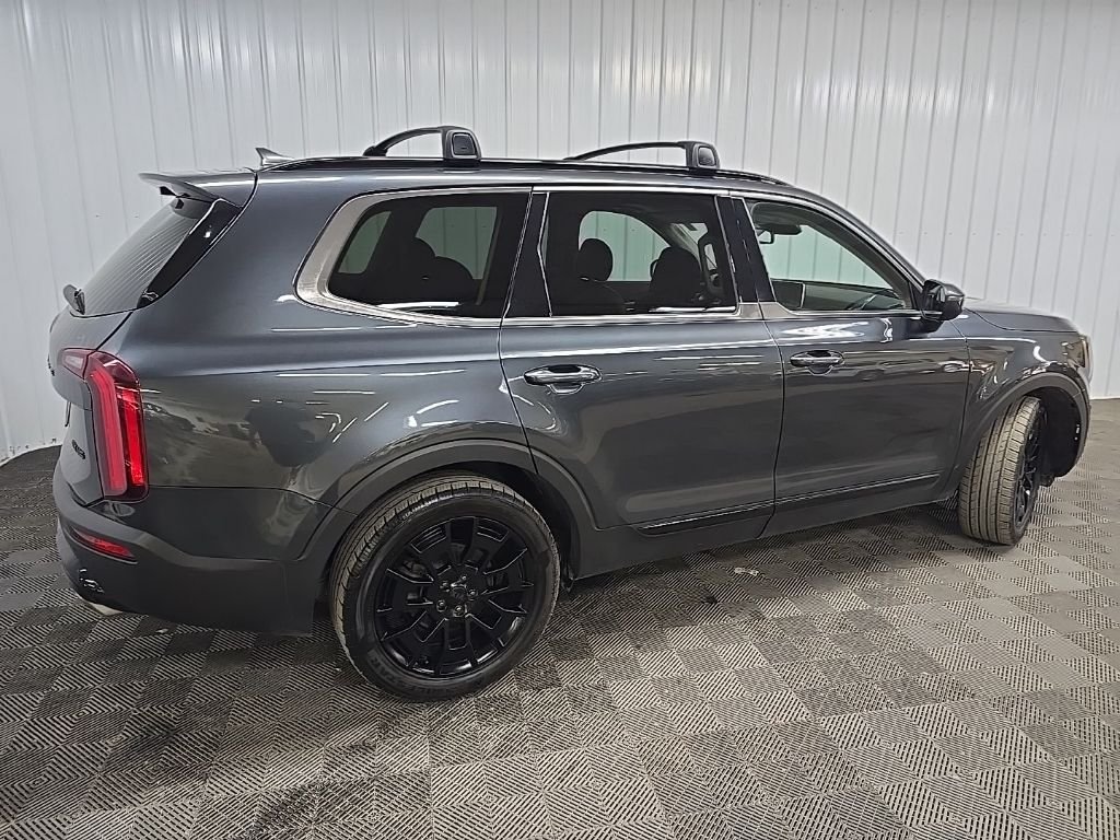Used 2021 Gray Kia EX image 3