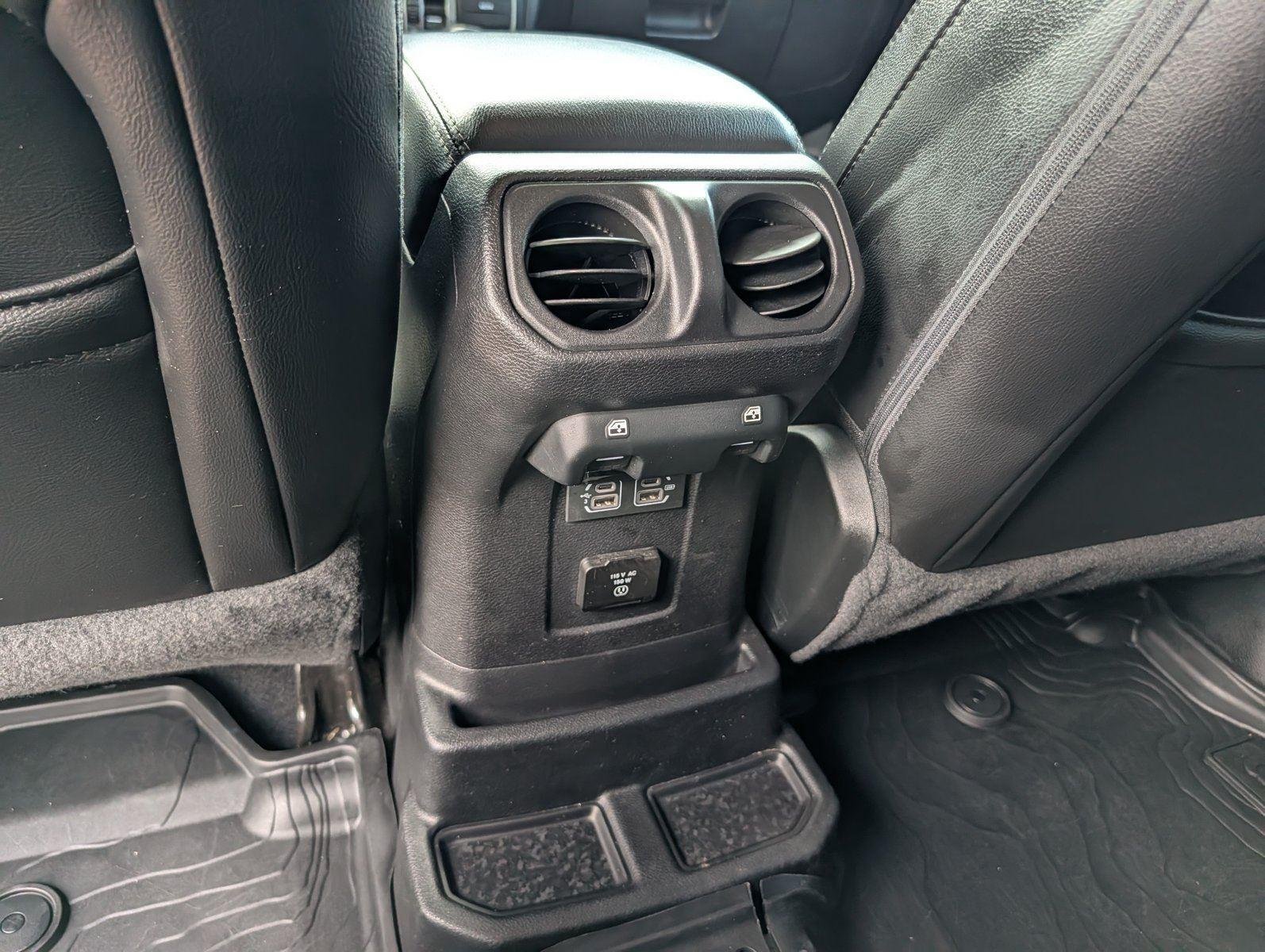 Used 2020 Granite Crystal Metallic Clearcoat Jeep North Edition image 36