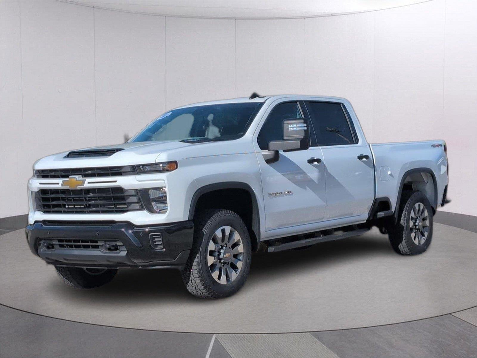 New 2026 Summit White Chevrolet Custom image 1