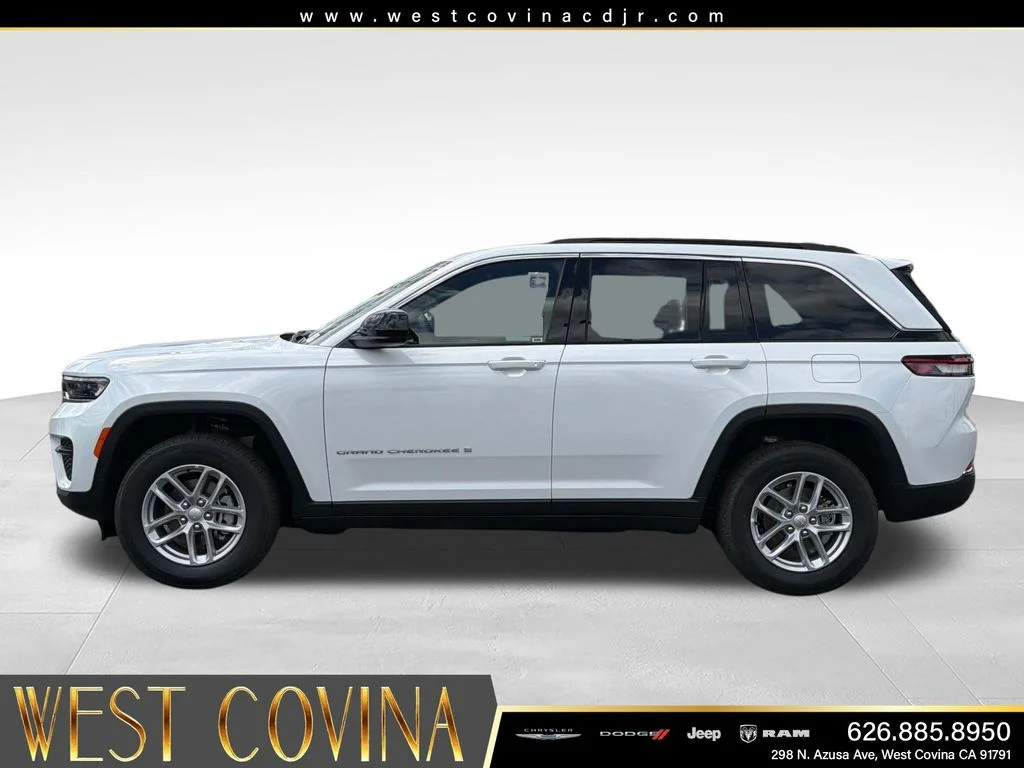 New 2026 Bright White Clearcoat Jeep Laredo X image 2