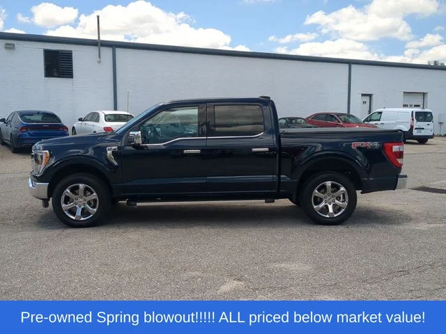 Used 2022 Blue Ford Lariat image 10