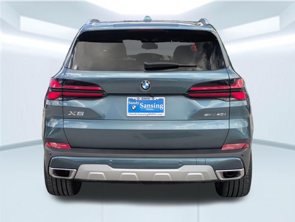 Used 2025 Blue BMW sDrive40i image 4