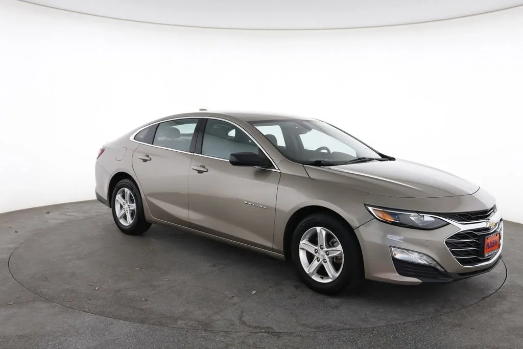 Used 2022 Chevrolet Malibu 1LT with VIN 1G1ZD5ST2NF176044 for sale in San Marcos, TX