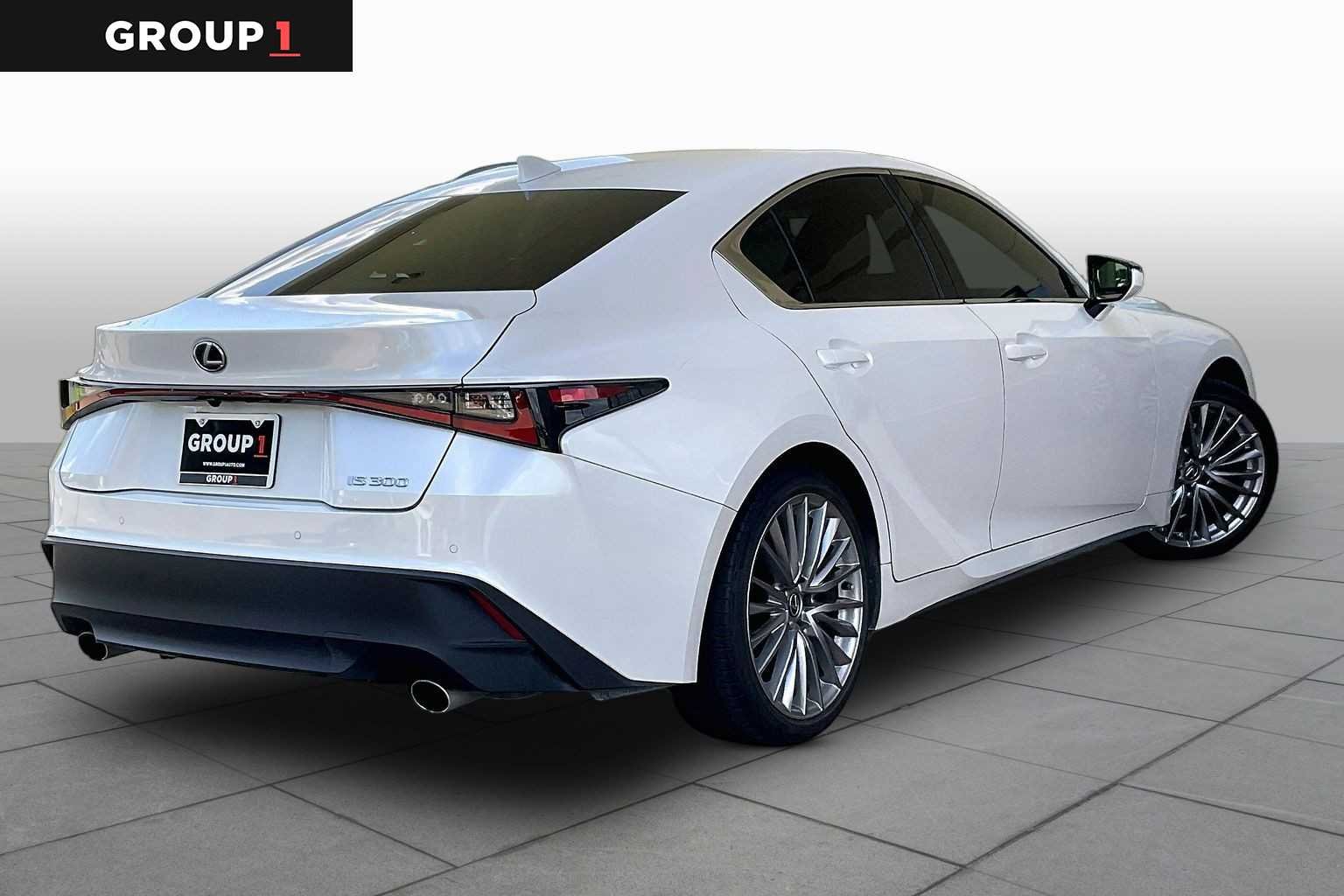 Used 2023 Eminent White Pearl Lexus  image 11