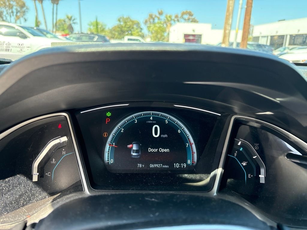 Used 2017  Honda EX image 12