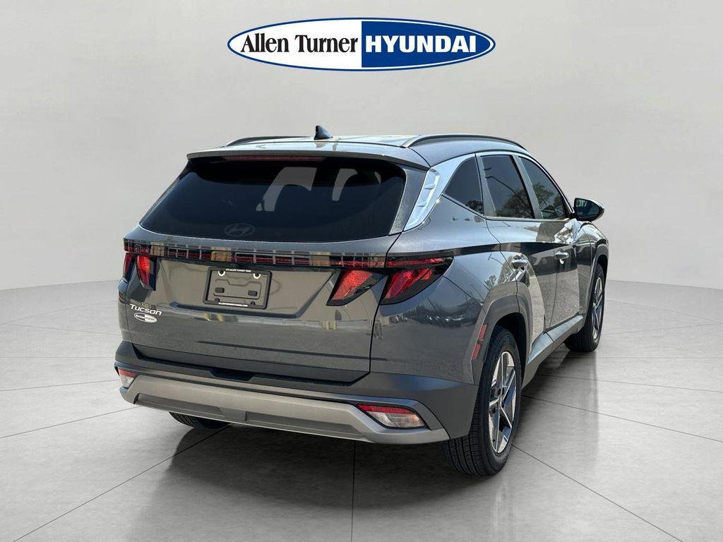 New 2026 Ecotronic Gray Hyundai SEL FWD image 6