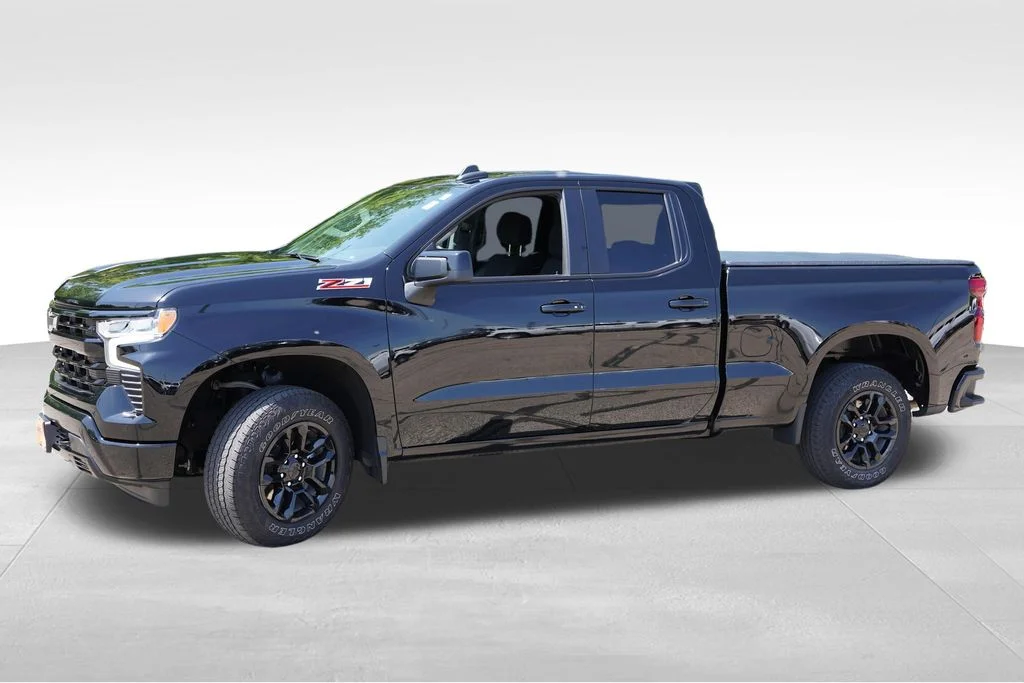 Used 2023 Black Chevrolet RST image 10