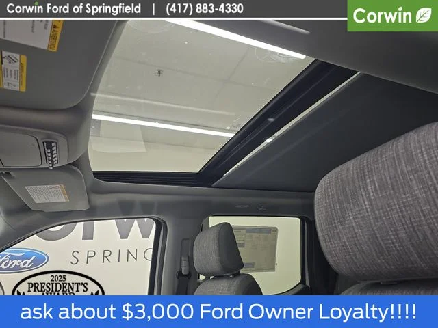 New 2026 Oxford White Ford F-250® XLT image 25