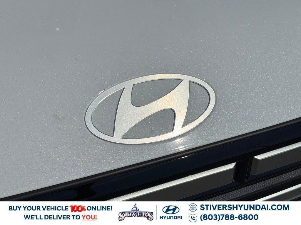 New 2027 White Hyundai SEL image 7