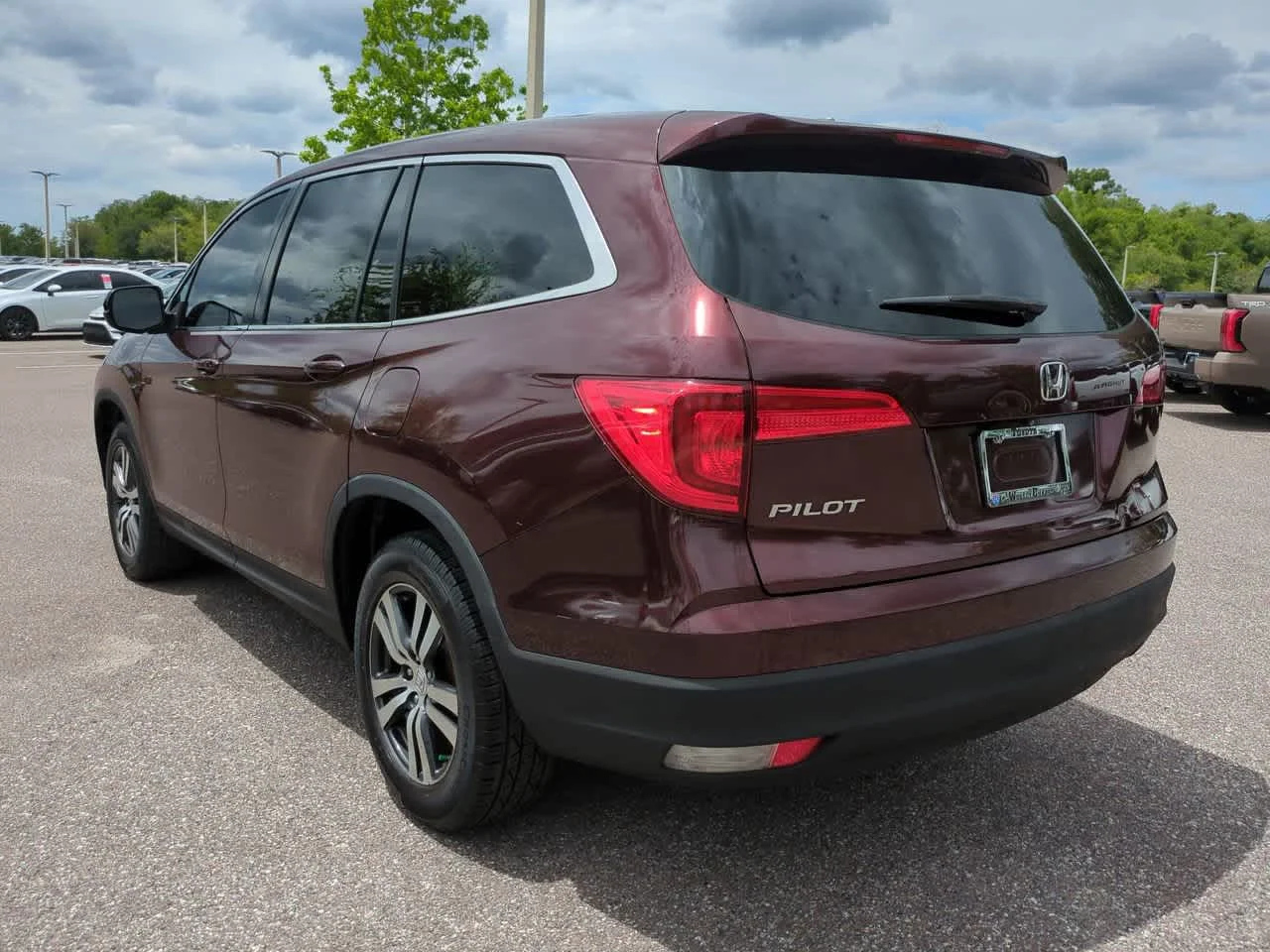 Used 2017  Honda EX-L image 4