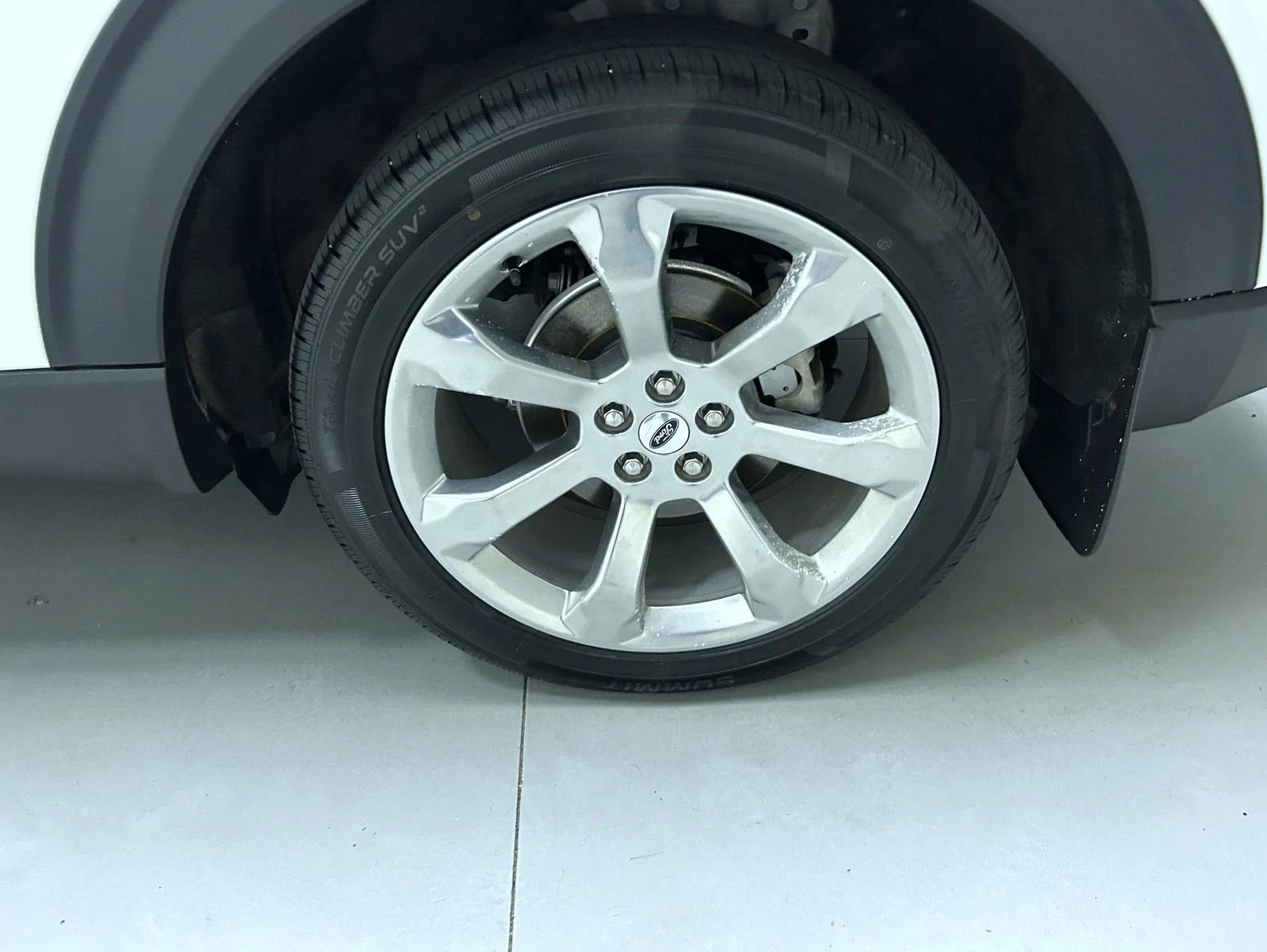 Used 2020 White Ford Platinum image 23