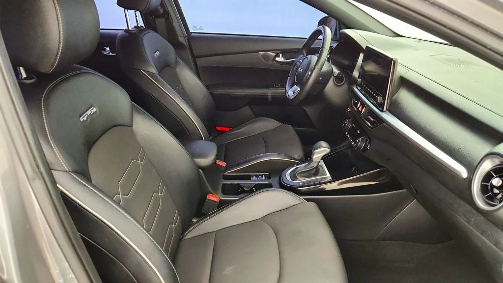 Used 2024 Steel Gray Kia GT-Line IVT image 23