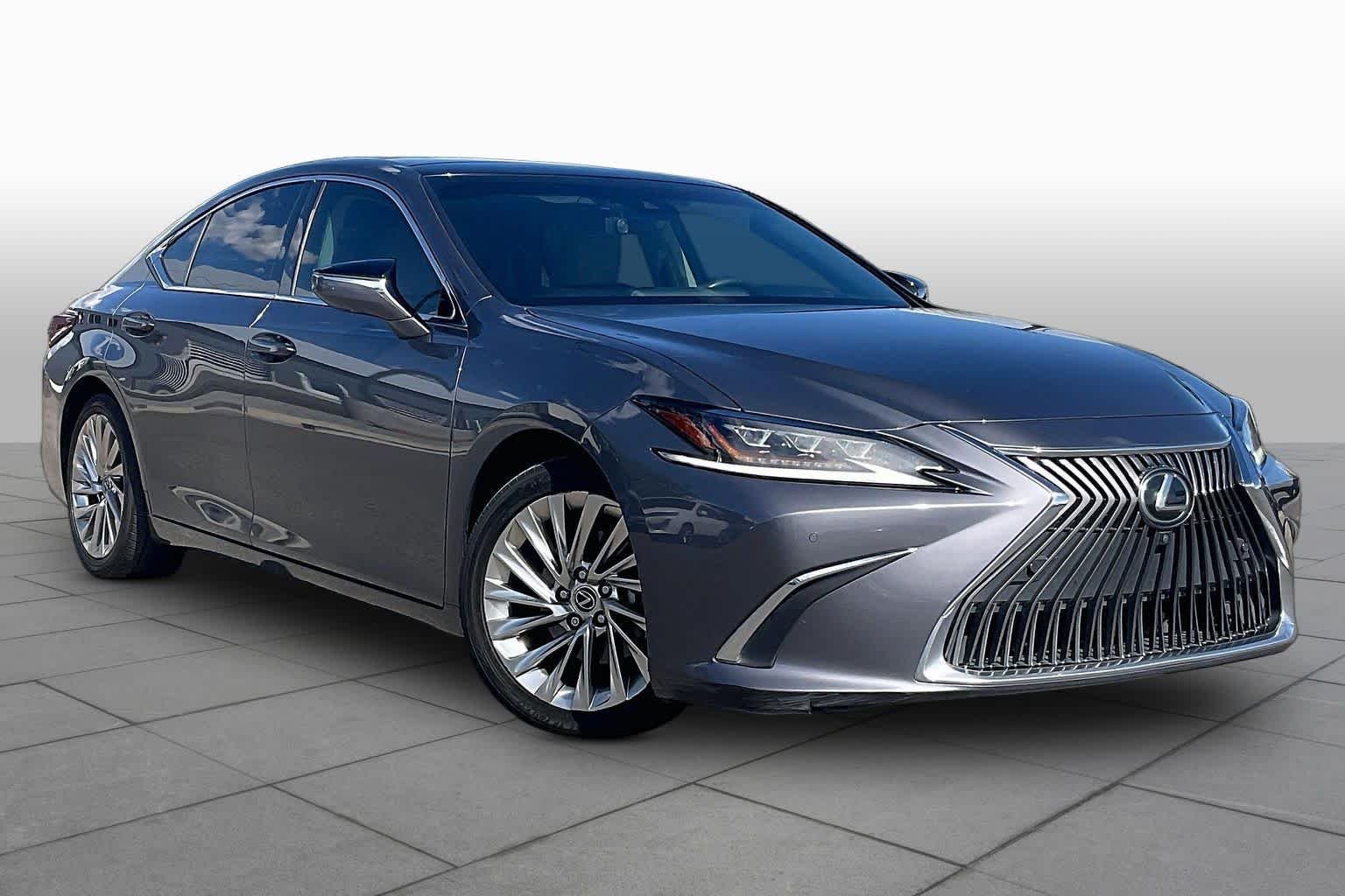 Used 2019 Nebula Gray Pearl Lexus Ultra Luxury image 3