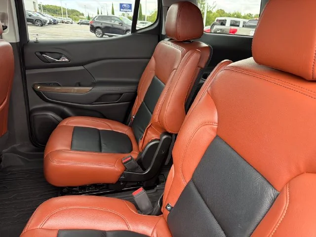 Used 2023 White GMC SLE image 21