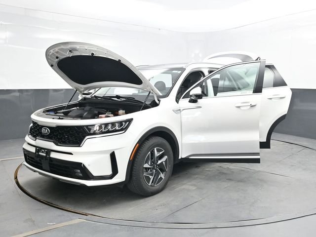 Used 2021 White Kia EX image 56