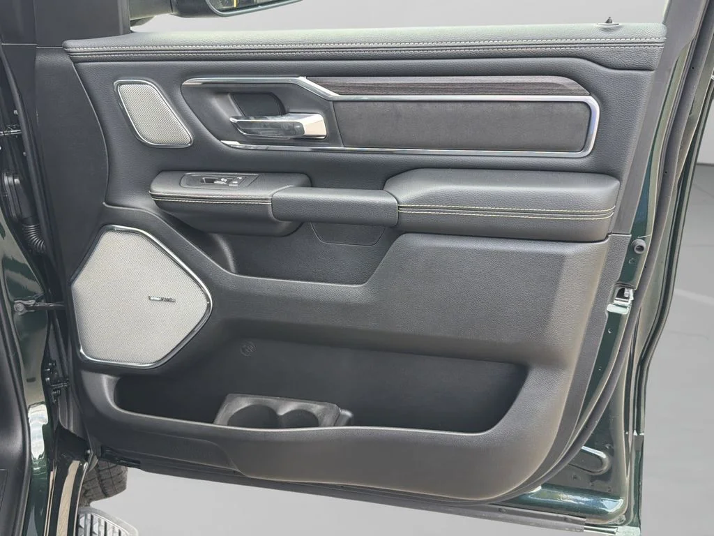New 2026 Serrano-Green Metallic Exterior Paint RAM Laramie image 37