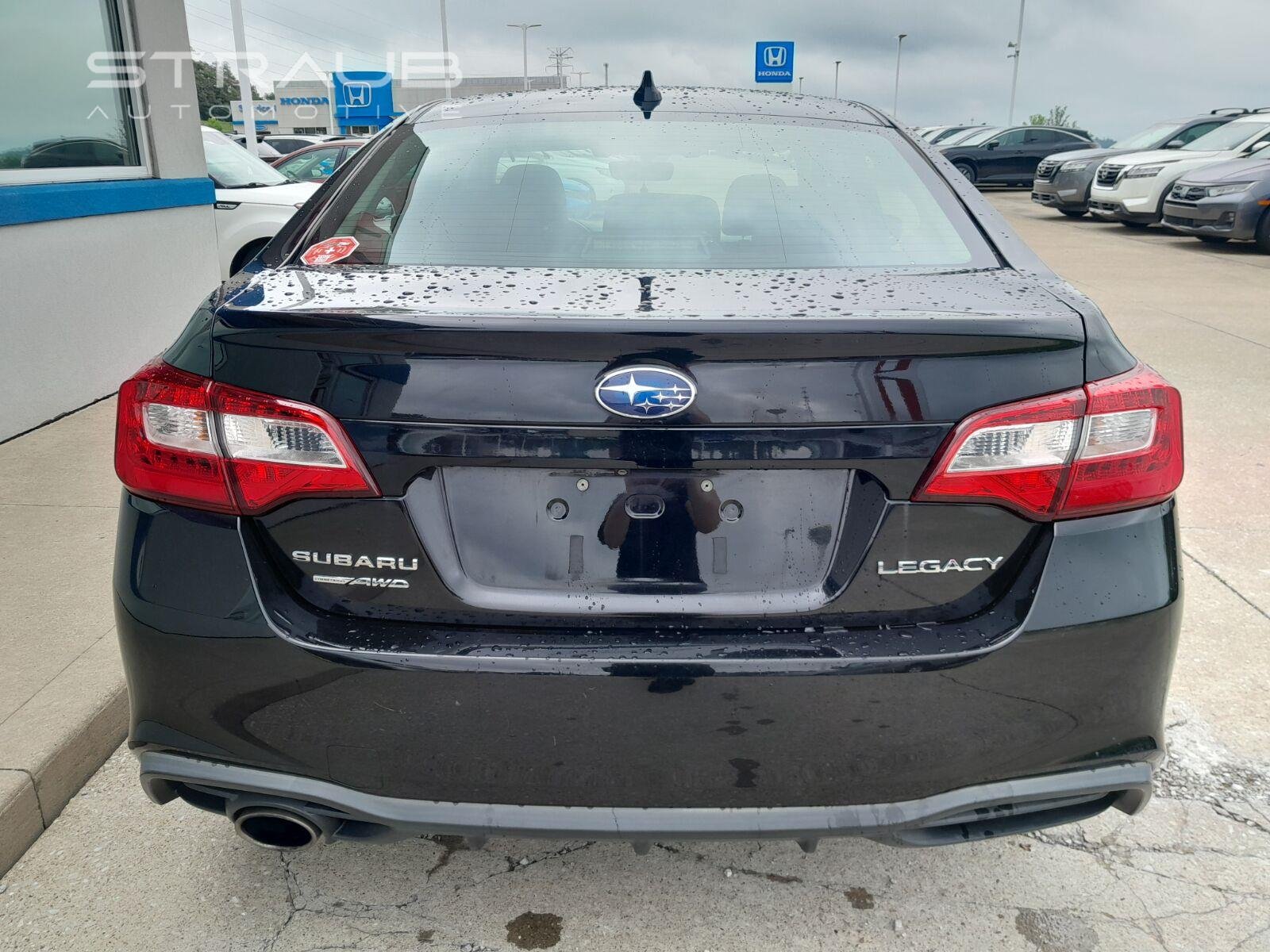 Used 2018 Crystal Black Silica Subaru Premium image 6