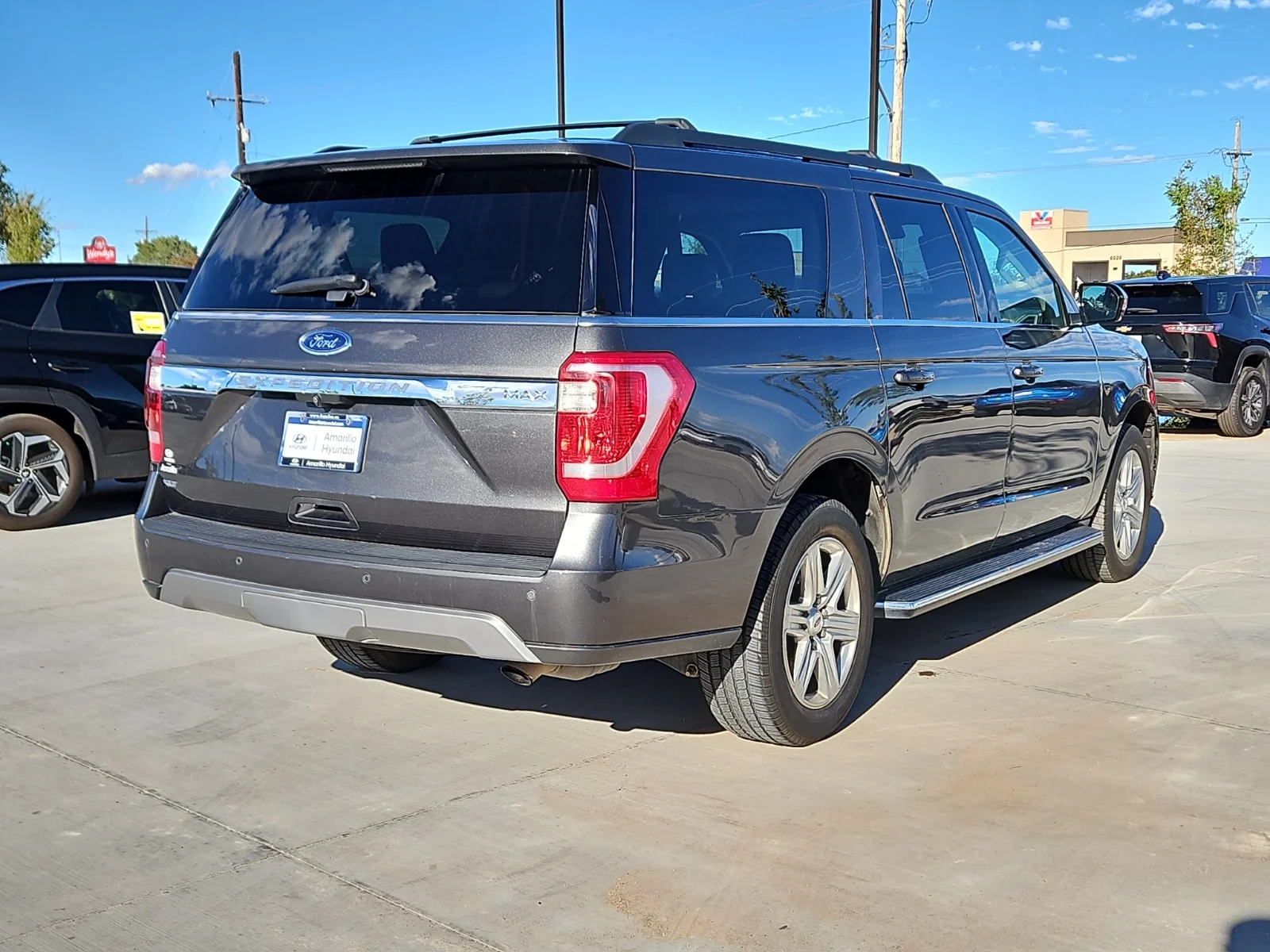 Used 2020 Magnetic Metallic - J7 Ford XLT MAX image 3