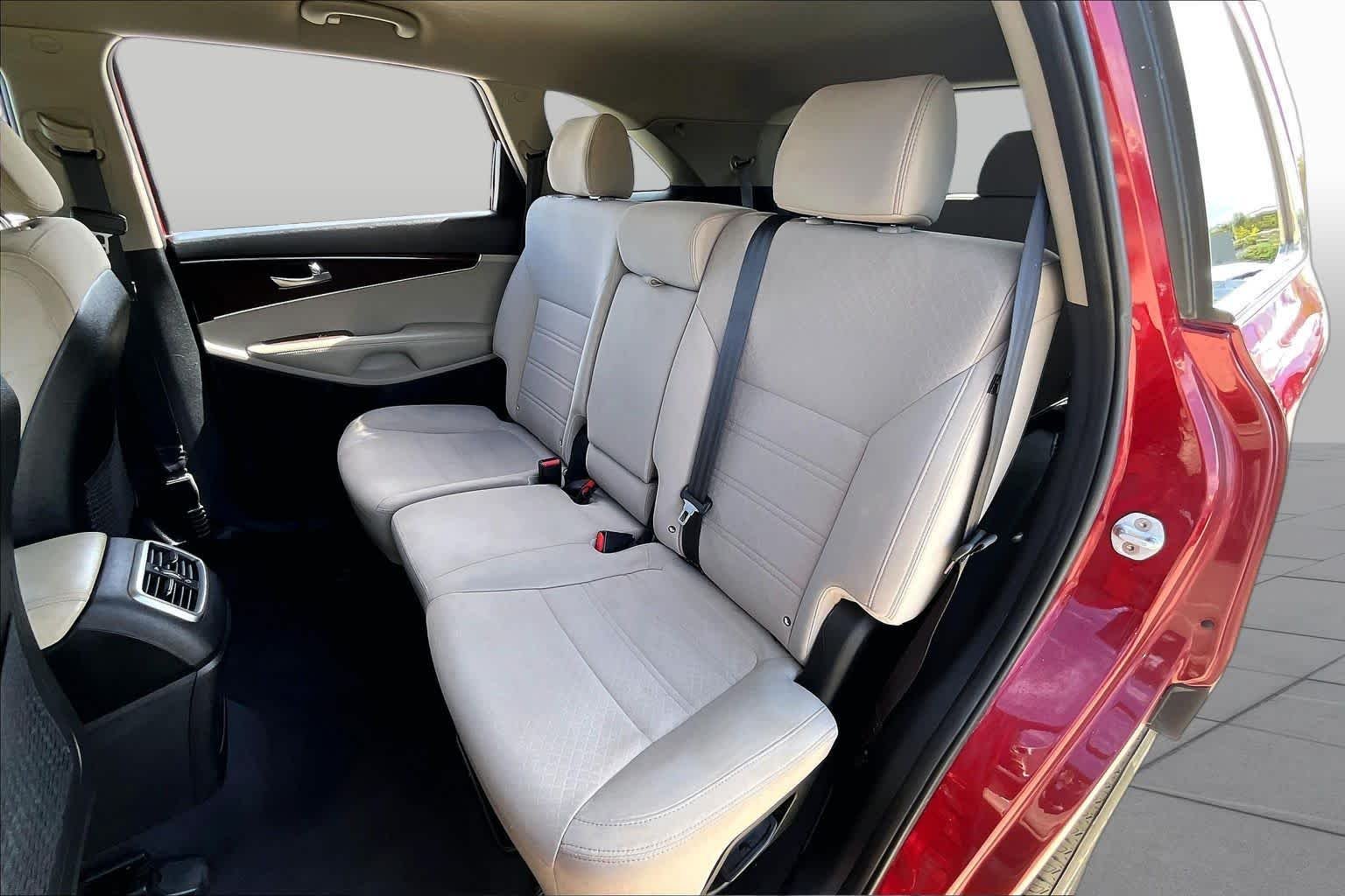 Used 2017 Remington Red Kia LX V6 image 21