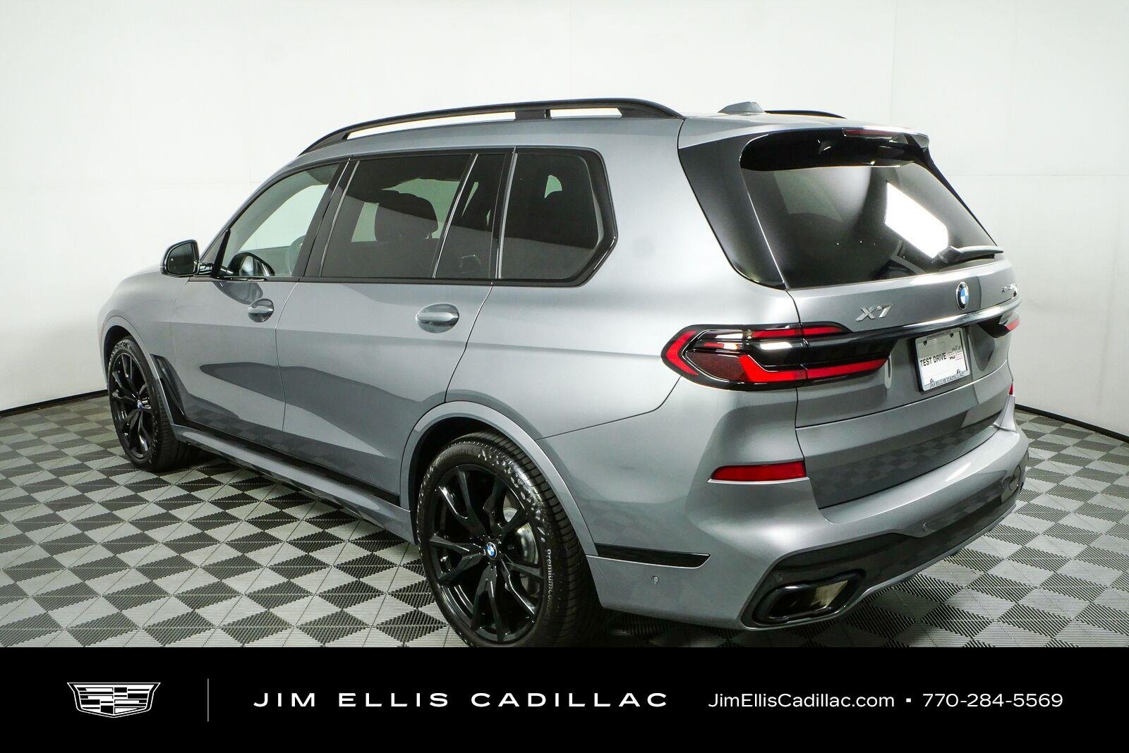 Used 2024 Gray BMW xDrive40i image 30