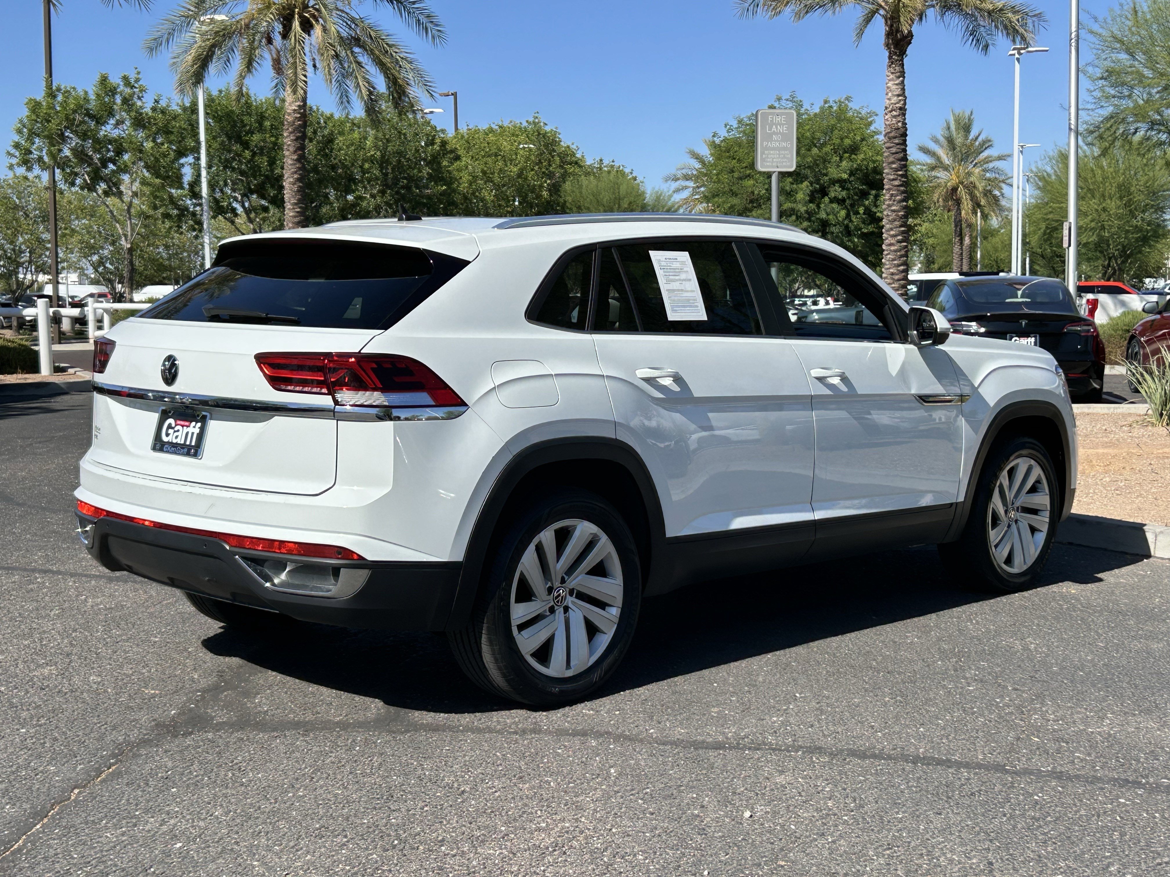 Used 2023 Pure White Volkswagen 2.0T SE w/Technology image 4