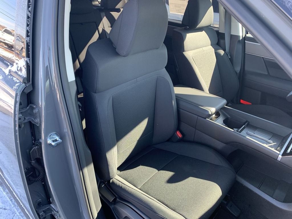 New 2026 Gray Hyundai SE image 24