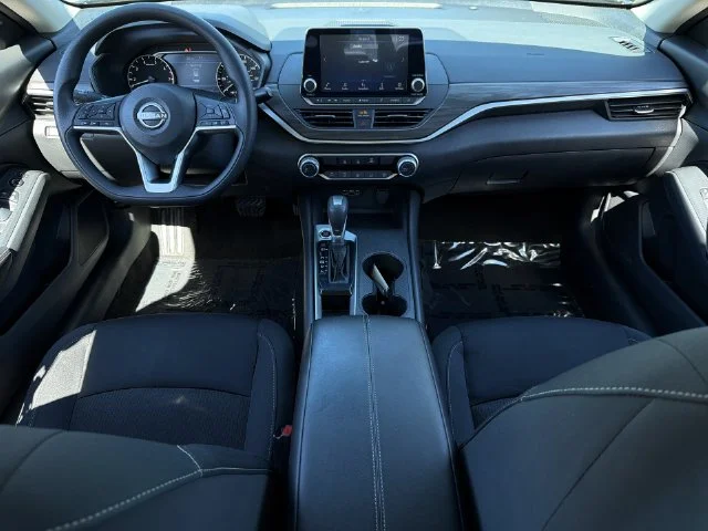 Used 2025 Gray Nissan 2.5 SV image 17