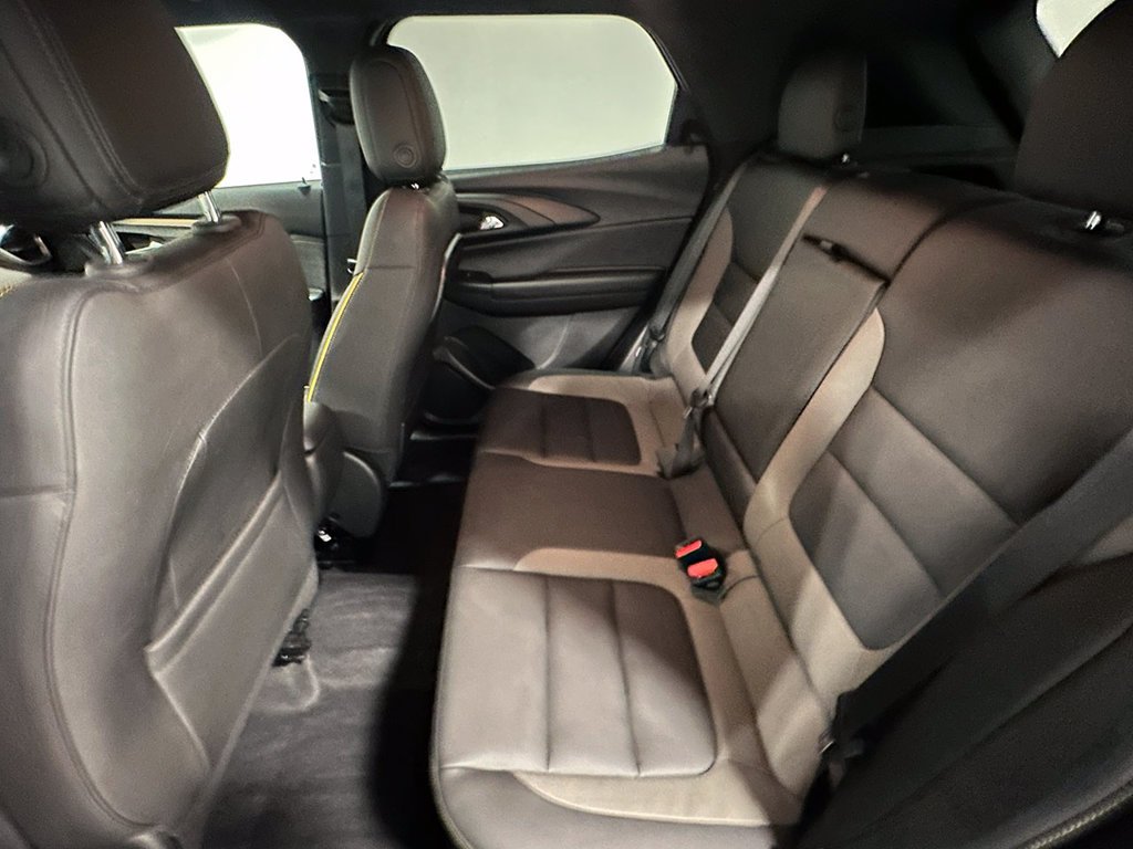 Used 2025 Green Chevrolet ACTIV image 19