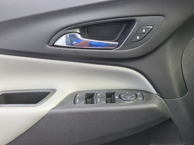 Used 2021 White Chevrolet LS image 26