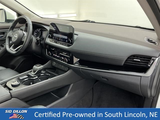 Certified Used 2023 Pearl White Tricoat Nissan SL image 25