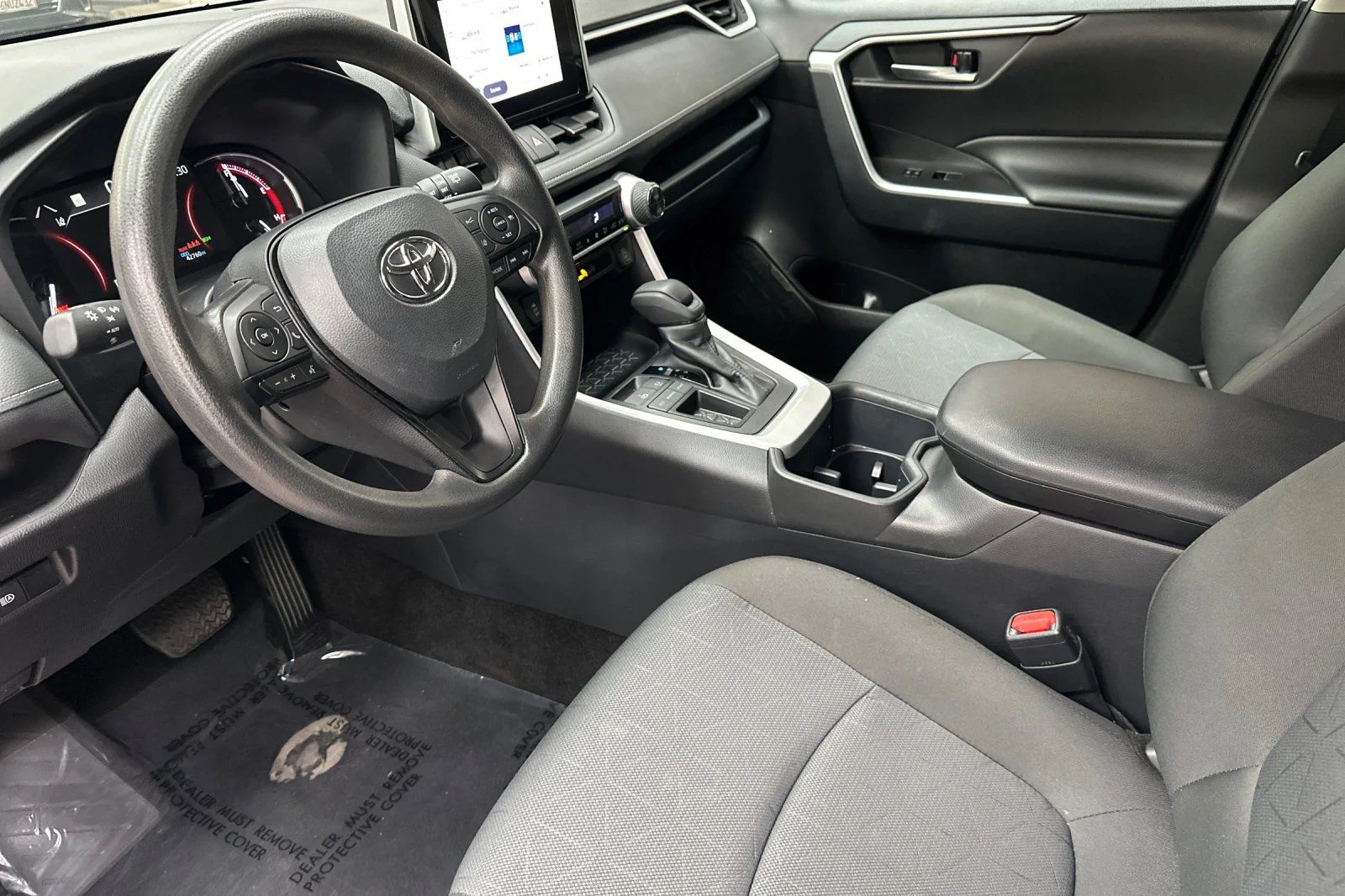 Used 2025 White Toyota XLE image 13