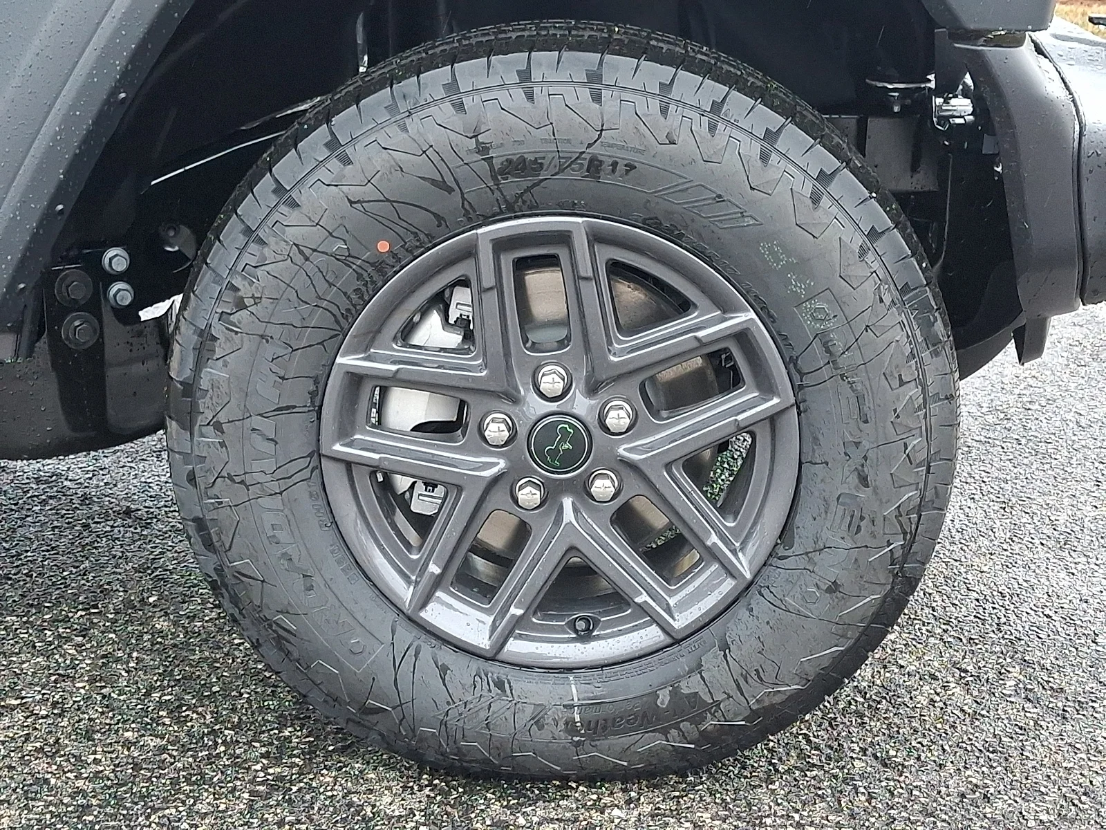 New 2026 Granite Crystal Metallic Clear-Coat Exterior Paint Jeep Sport S image 9
