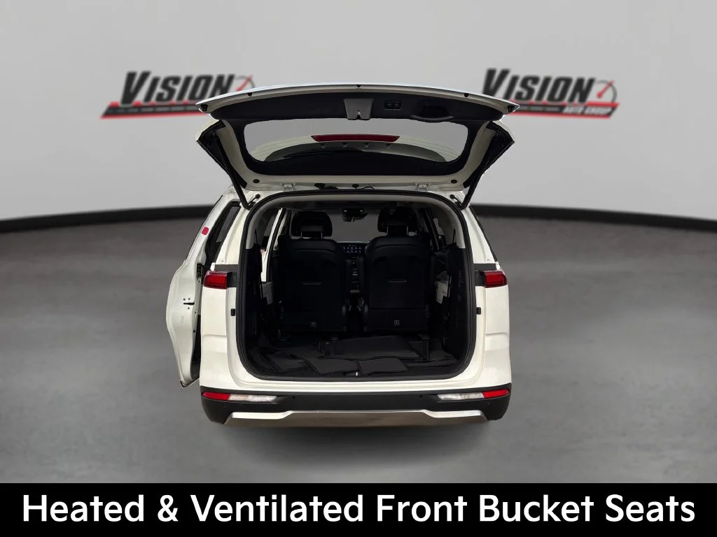 Used 2023 White Kia SX Prestige image 13