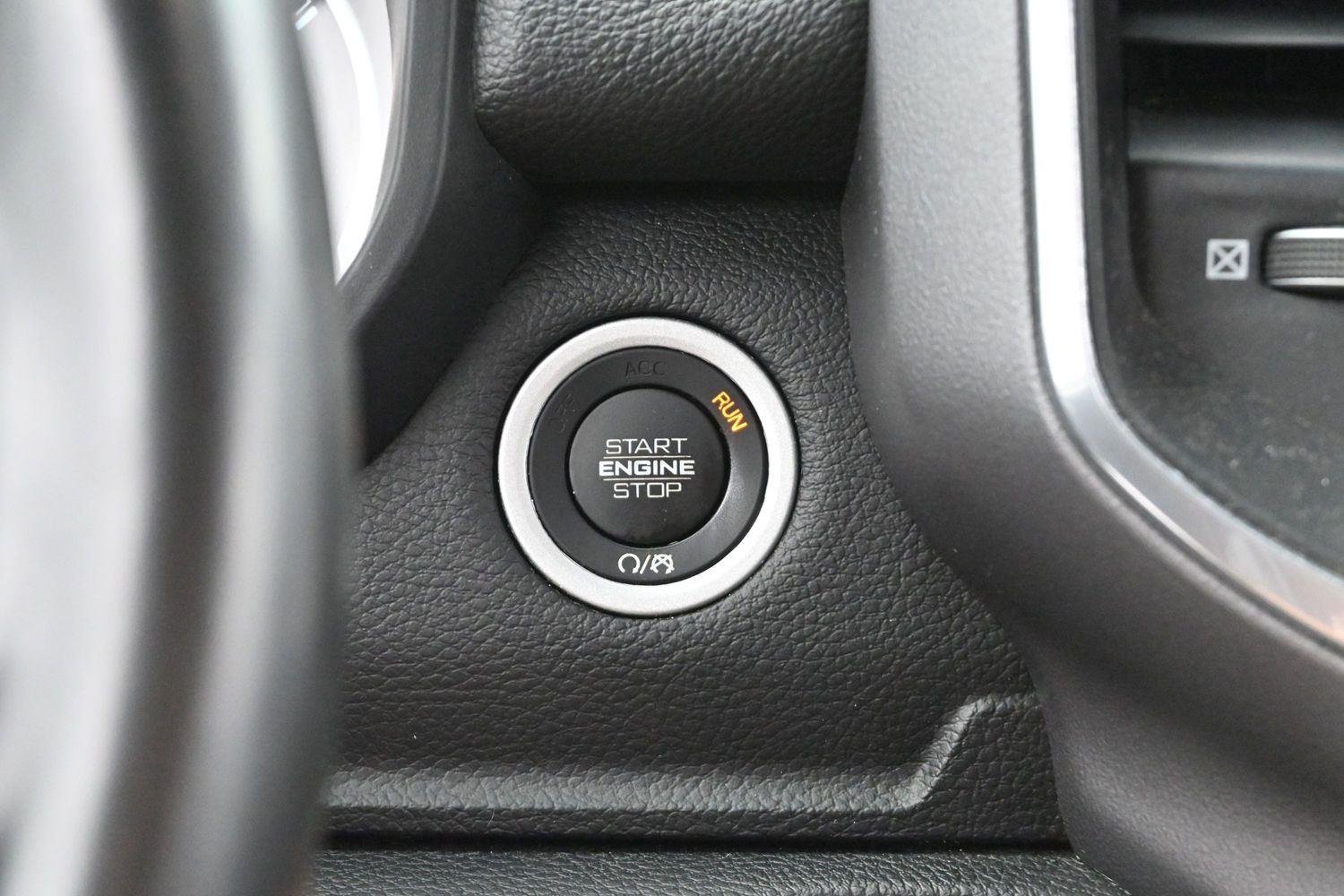 Used 2022 White Ram Laramie image 26
