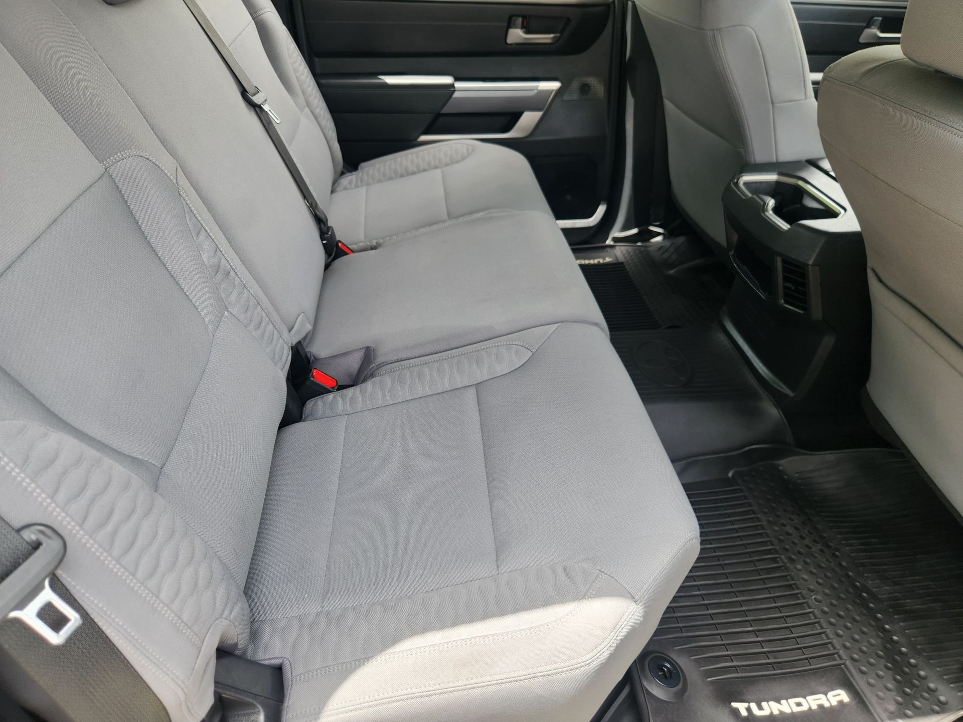 Used 2022 Magnetic Gray Metallic Toyota SR5 image 31