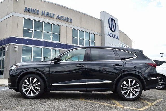 Used 2025 Majestic Black Pearl Acura SH-AWD TECH image 8