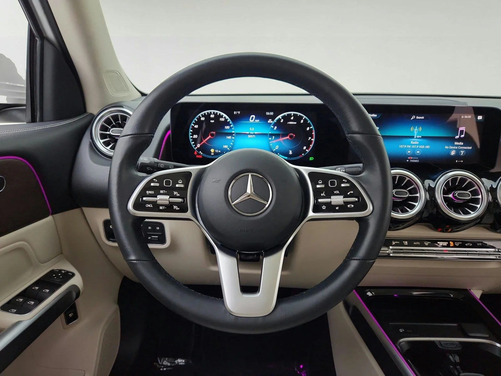 Certified Used 2023 Polar White Mercedes-Benz GLB 250 image 23