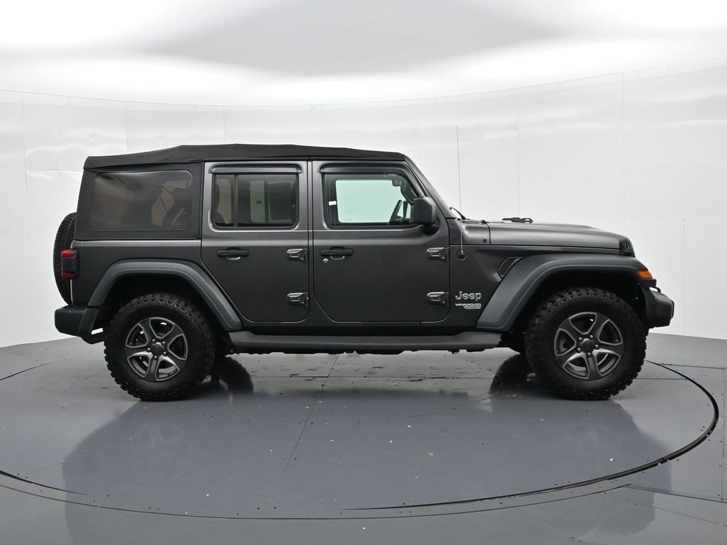 Used 2018 Crystal Metallic Jeep Unlimited Sport S image 5