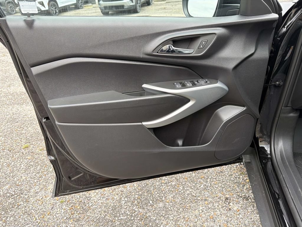 2026 Chevrolet Trax RS - Photo 21