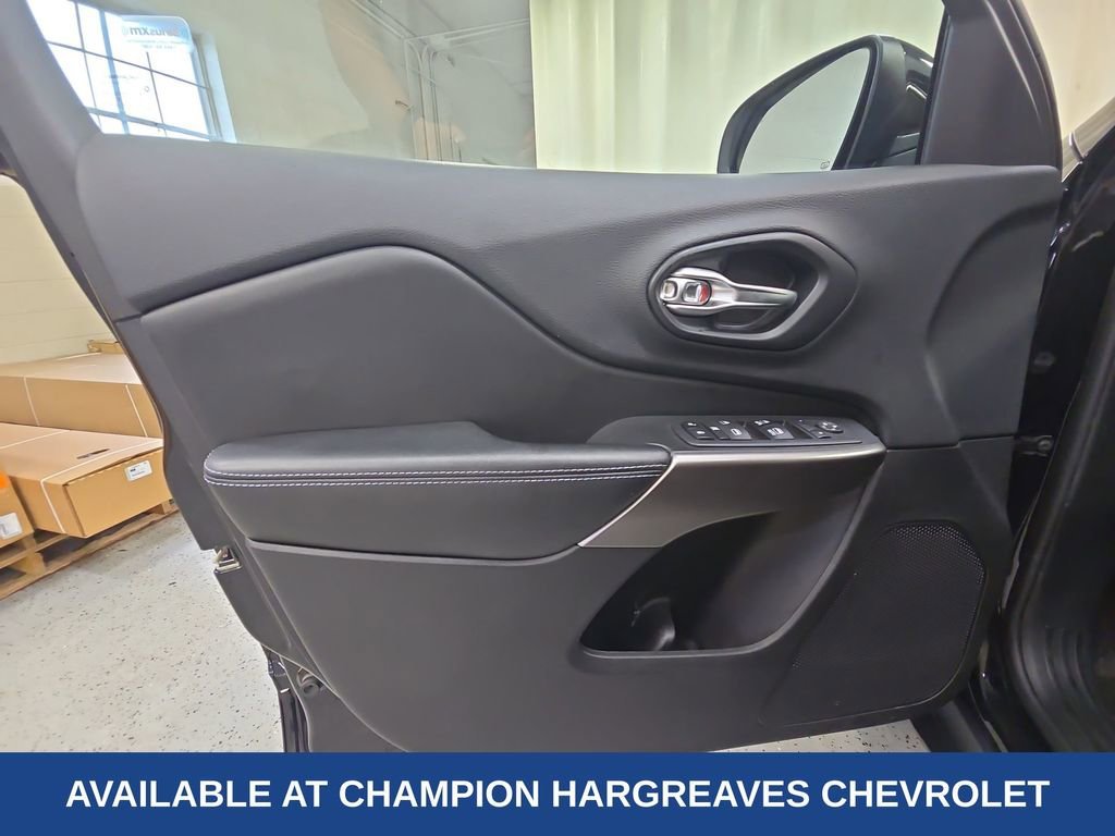 2019 Jeep Cherokee Latitude Plus - Photo 31
