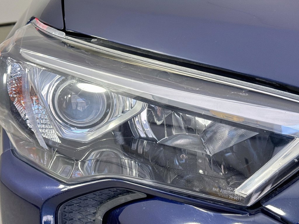 Used 2018 Nautical Blue Metallic Toyota TRD Off-Road Premium image 37