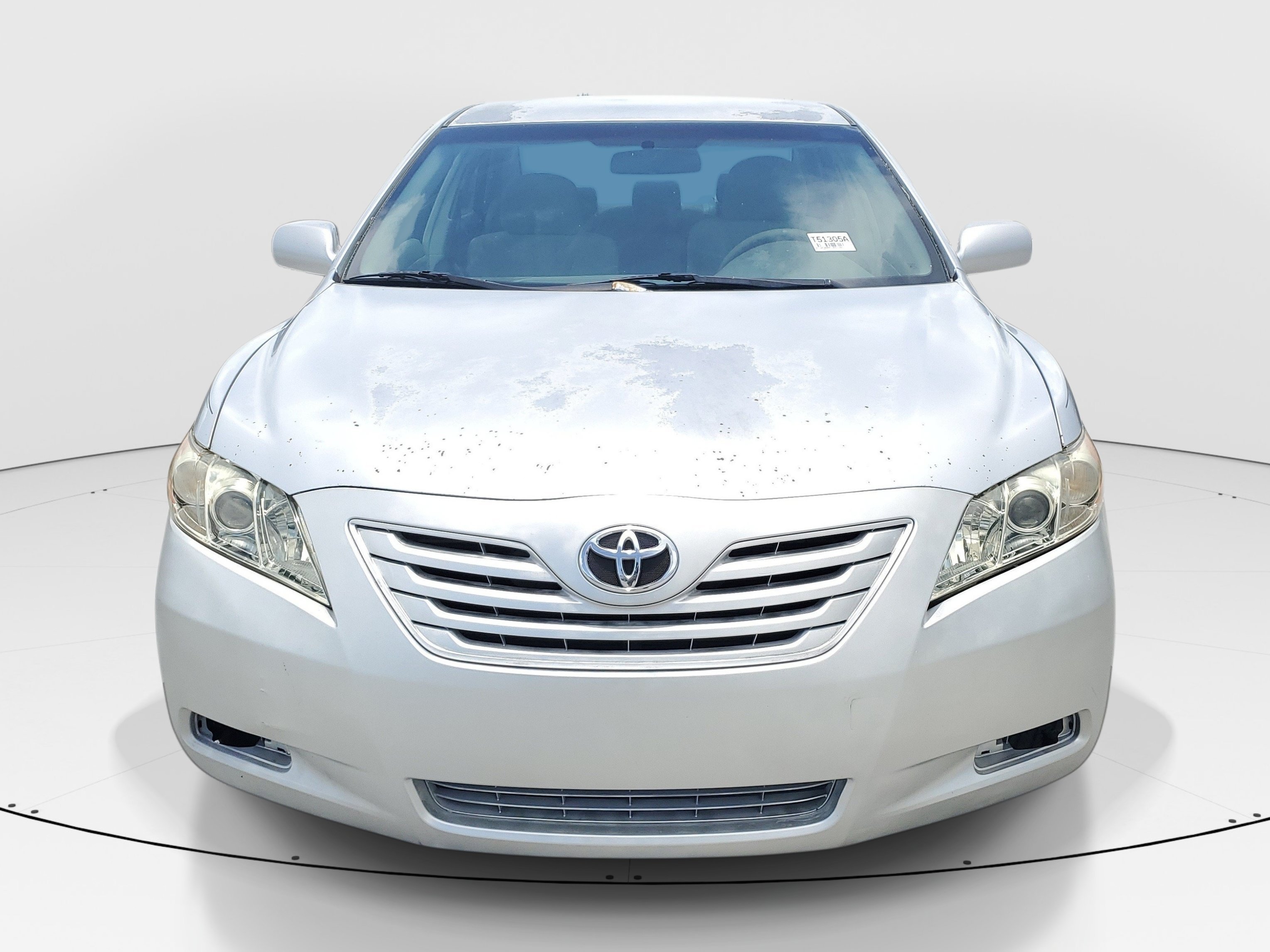Used 2007 Silver Toyota LE image 2