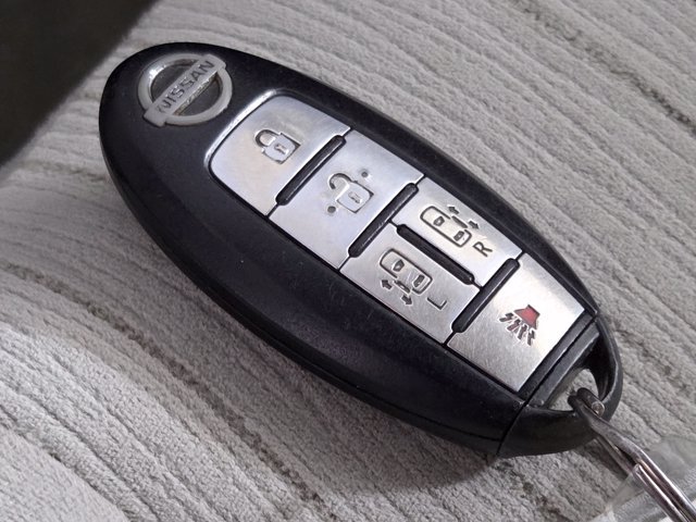 Used 2014 Gray Nissan 3.5 SV image 36
