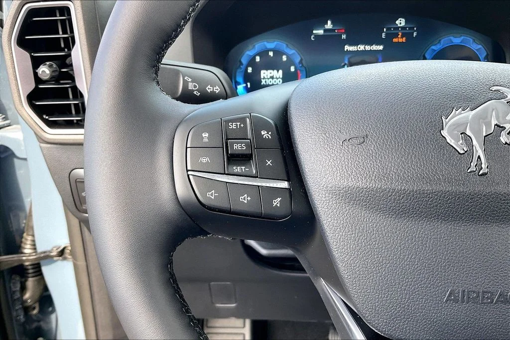 New 2025 Azure Gray Metallic Tri-Coat Ford Outer Banks® image 17