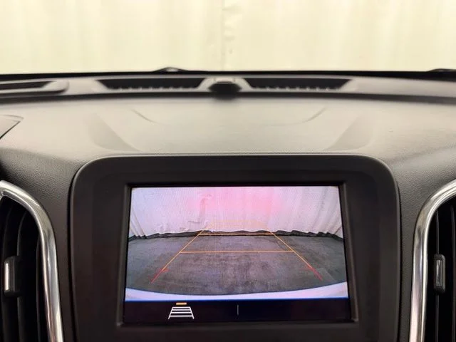 Used 2020 White Chevrolet LT image 24