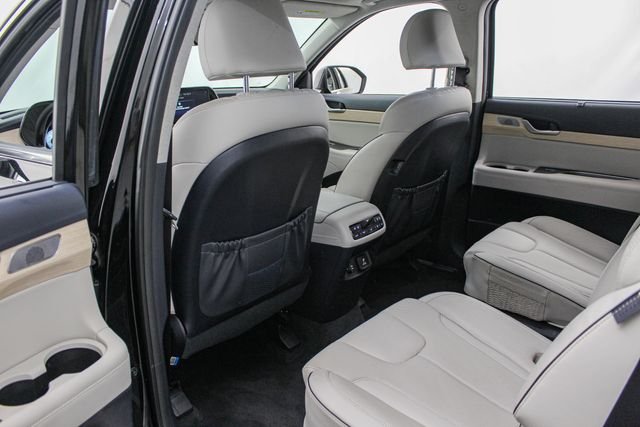 Used 2024 Black Hyundai Limited image 12