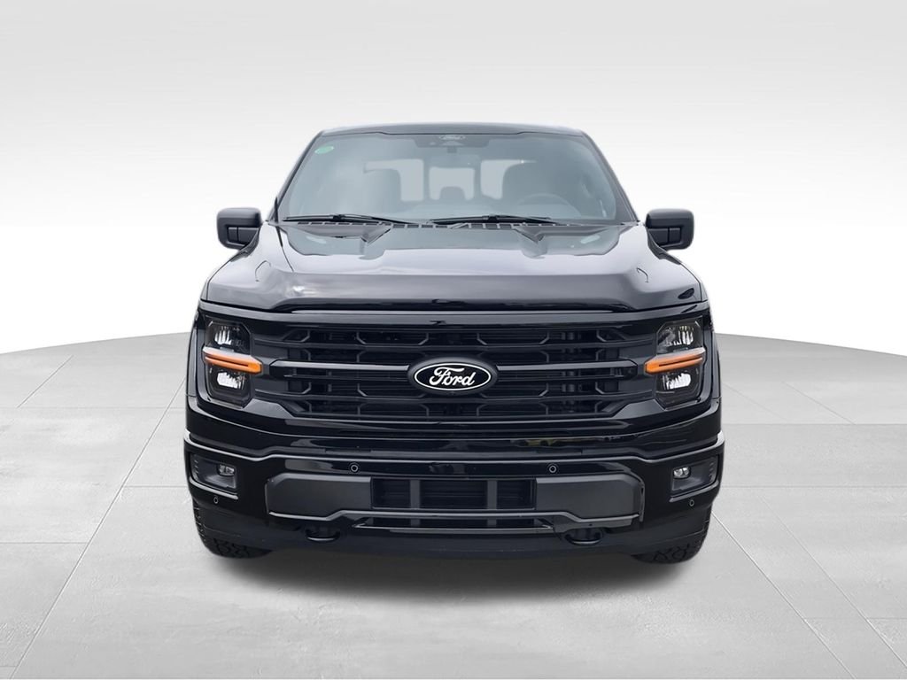 New 2026 Black Ford XLT image 3